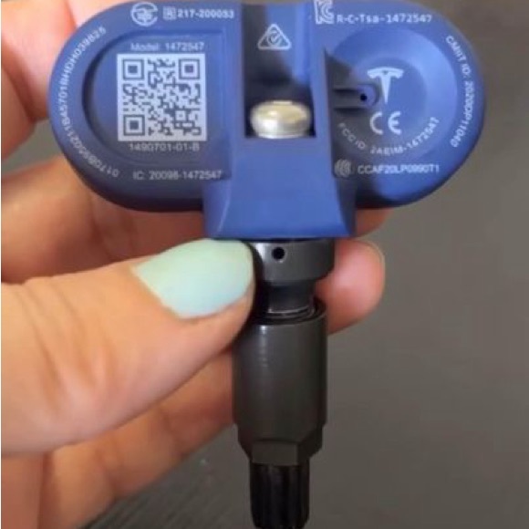 Bluetooth Sensors ONLY for TESLA, OEM (NEW) Black COMPLETELY NEW - Picture 2 of 4